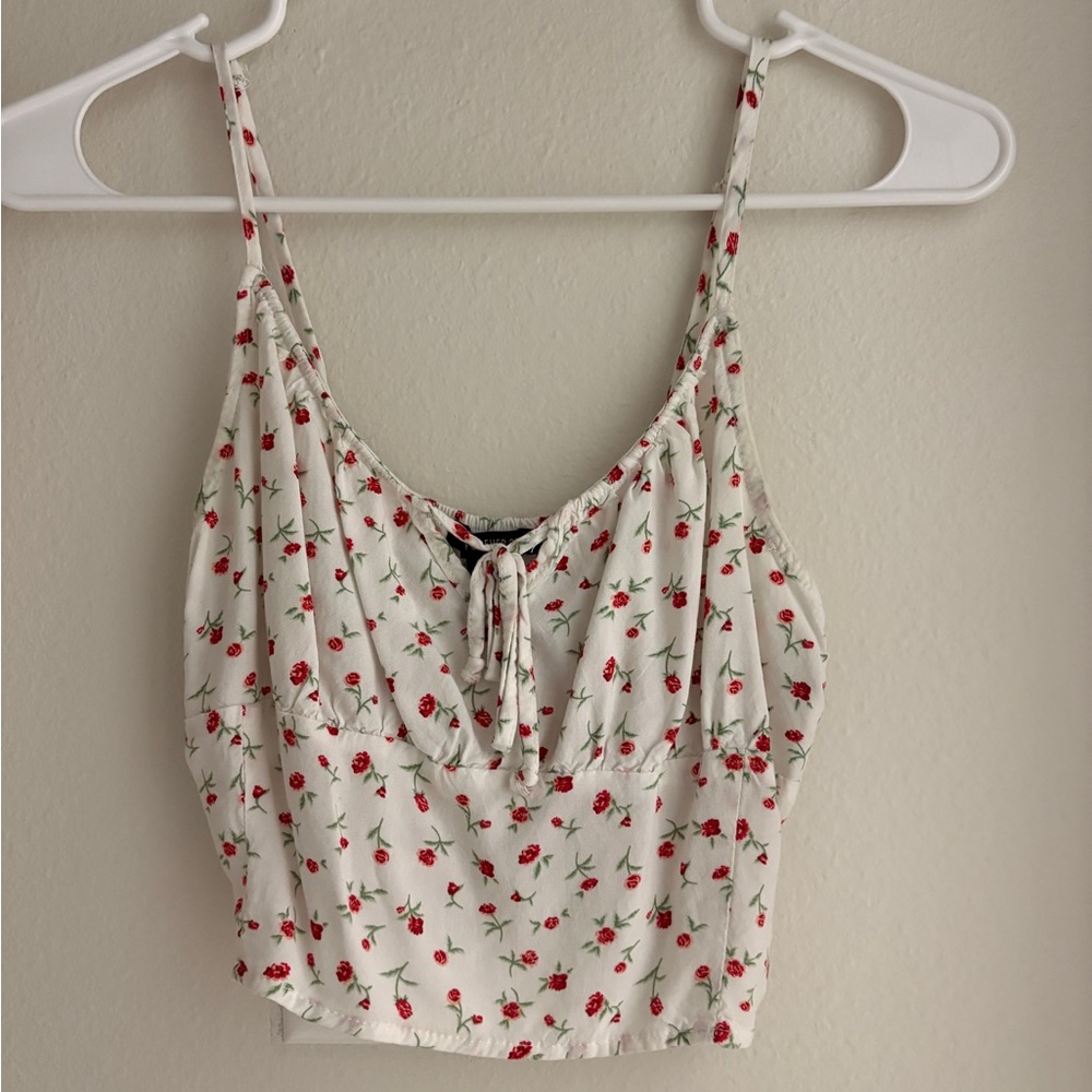 White Rose Print Crop Top